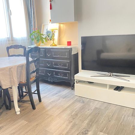 Chic Appartement 2 Bedrooms Phantheon Notre Dame Parigi Esterno foto