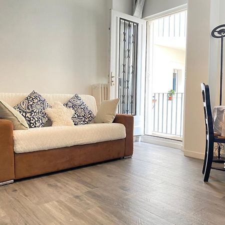 Chic Appartement 2 Bedrooms Phantheon Notre Dame Parigi Esterno foto