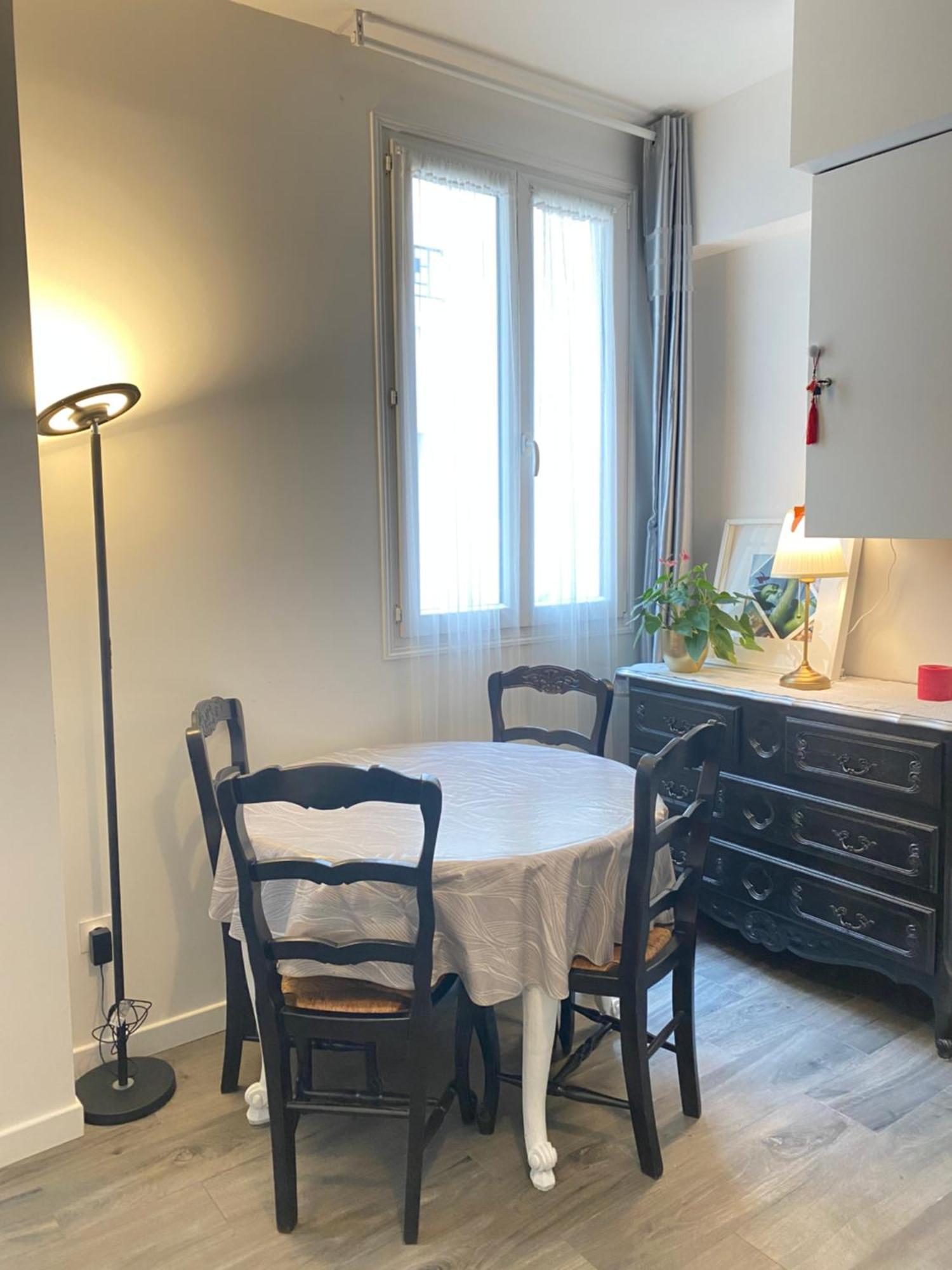 Chic Appartement 2 Bedrooms Phantheon Notre Dame Parigi Esterno foto
